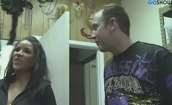 Busty Slut Pleases Both Partners with Multiple Delights