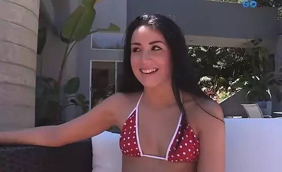 Shapely Lesbian Beauties in Tender Fucking